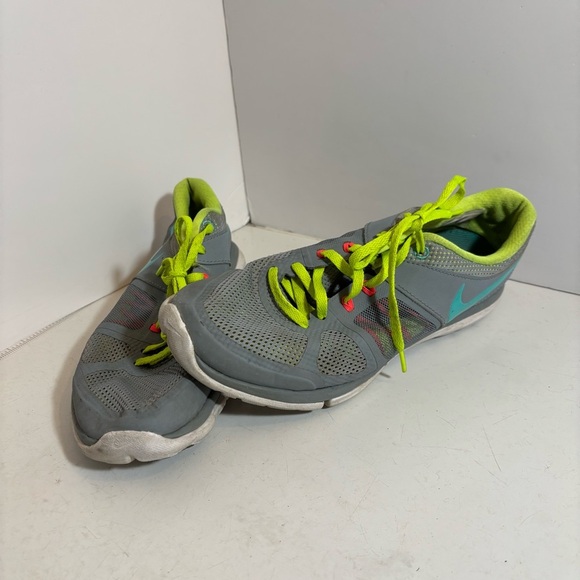 Nike flex fit‎ sole women’s grey lace up running shoes in size 7.5 - Picture 1 of 9